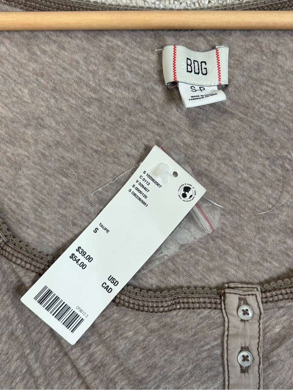 NWT BDG Brittney Long Sleeve Babydoll Henley Tee Womens Size Small Taupe Y2K - Picture 2 of 12